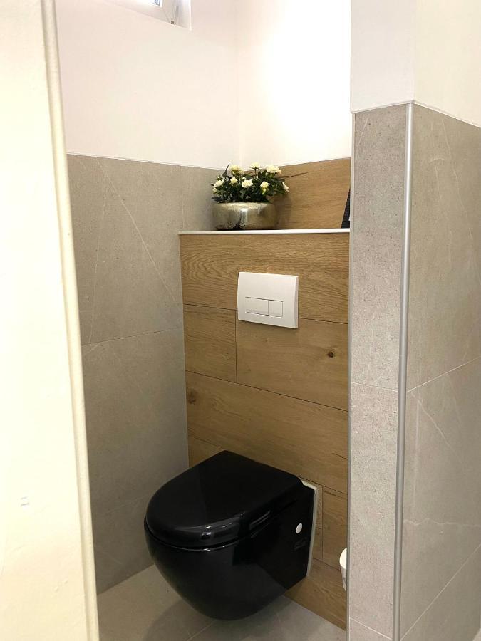 Lahn Kuesst Rhein - Ferienwohnung Лахщайн Екстериор снимка